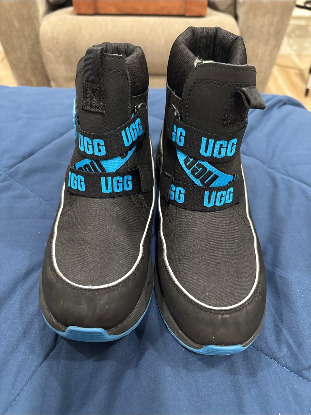 UGG K Tabor Kids Black and Blue Strap Snow Boots Mismatched